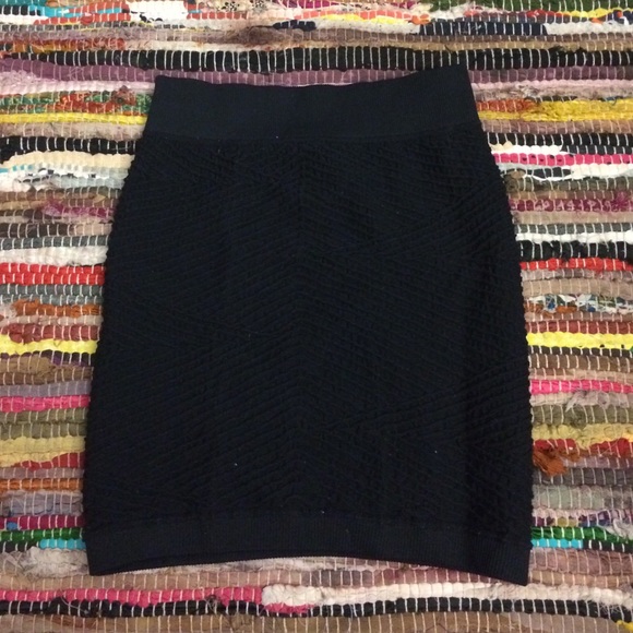 BCBG black bodycon skirt
