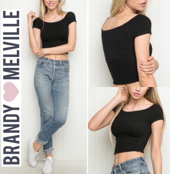 Brandy Melville Tops - 🌟SALE🌟Brandy Melville "Charlene" Crop Top