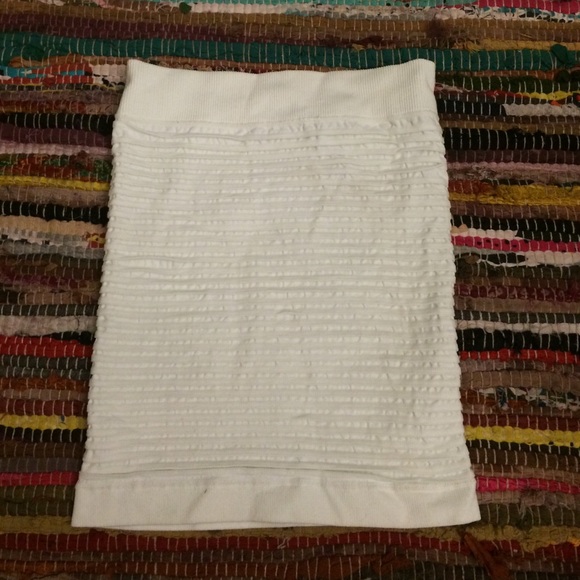 NEW white BCBG bodycon skirt