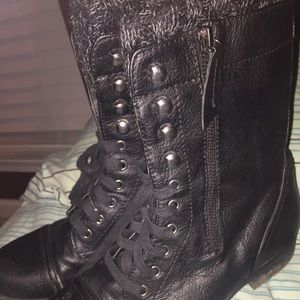 Size 9 black combat boots!