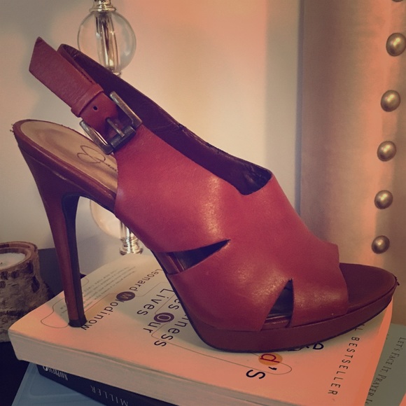 Brown Jessica Simpson heel