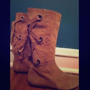 Anthropologie Brown suede flat boots. NEW