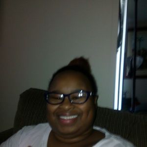 Meet your Posher, Angelica