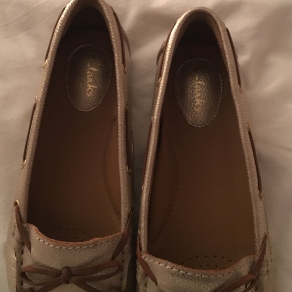 6.5 Clarks Dunbar driving shoes...new without tags - Picture 4 of 4