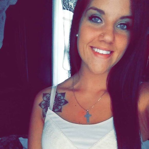 Meet your Posher, Madison - Picture 1 of 1