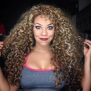 Meet your Posher, Naomi