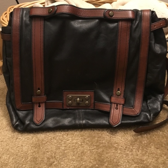 Fossil cross body bag