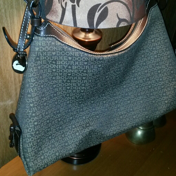 Dooney & Bourke