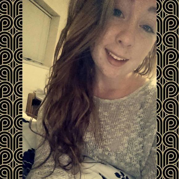 Meet your Posher, Hannah - Picture 1 of 1