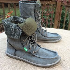 Sanuk boots!