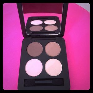 🆕 Young Blood Eyeshadow Quad "Shanghai Nights"!