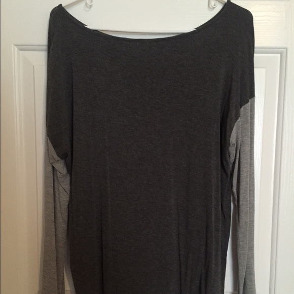 2 toned gray piko style long sleeve top