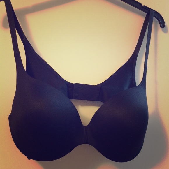 36D Victoria's Secret