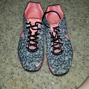 Women's running shoes