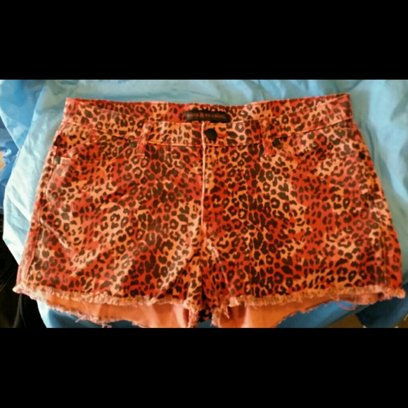 ROCK & REPUBLIC SHORTS