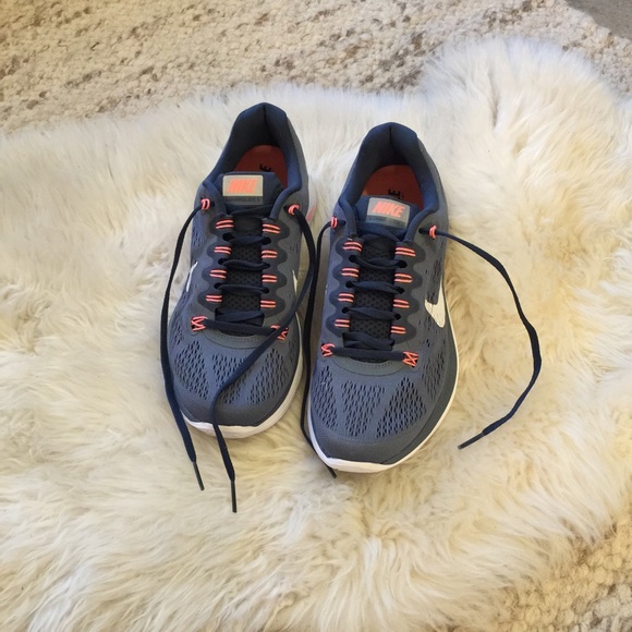 Nike Trainers in Blue & Coral