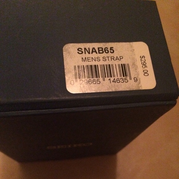 Watch for men. - Picture 4 of 4