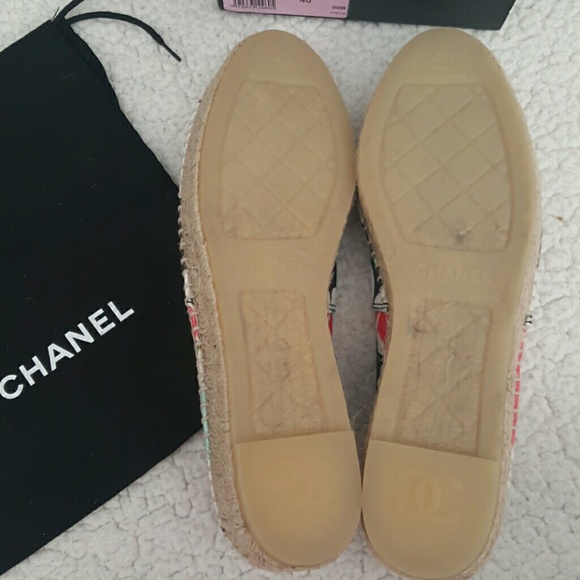 ⛔🍒HOST PICK 🍒 CHANEL MULTICOLOR ESPADRILLE - Picture 5 of 8