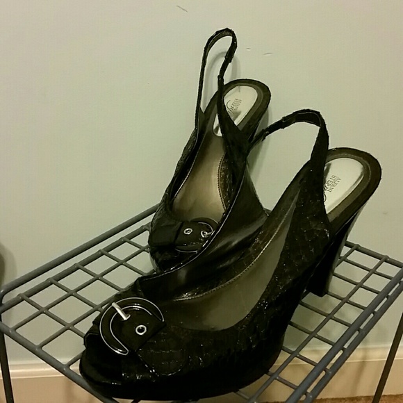 3.5 inch Alfani black heels