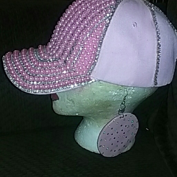 Hat earrings