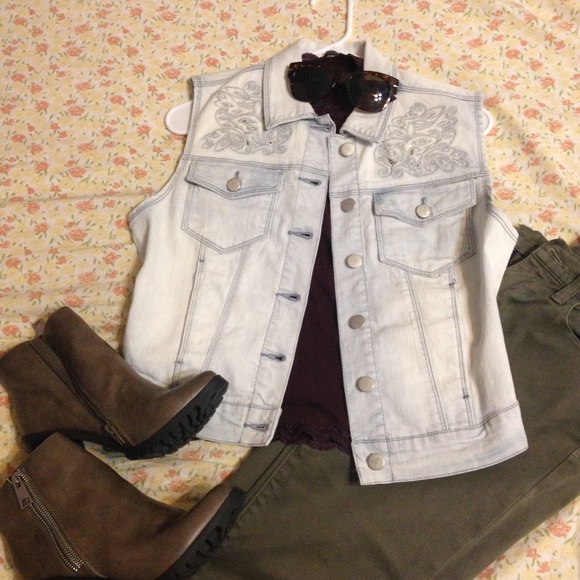 Chelsea & Violet Vest