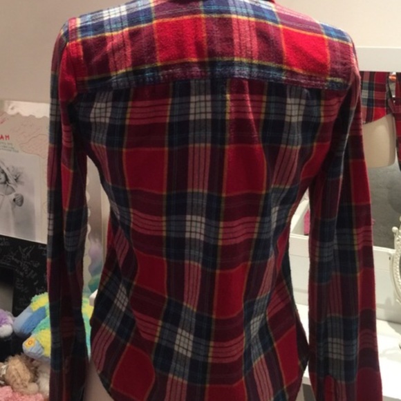 Hollister VINTAGE Red Flannel Plaid Button-Up Top - Picture 3 of 11