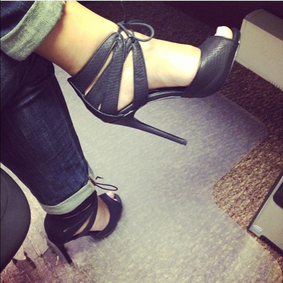 Steve Madden - "Mucho" (black)
