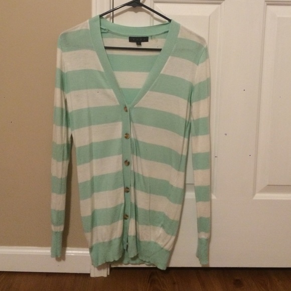 Boutique cardigan - size small