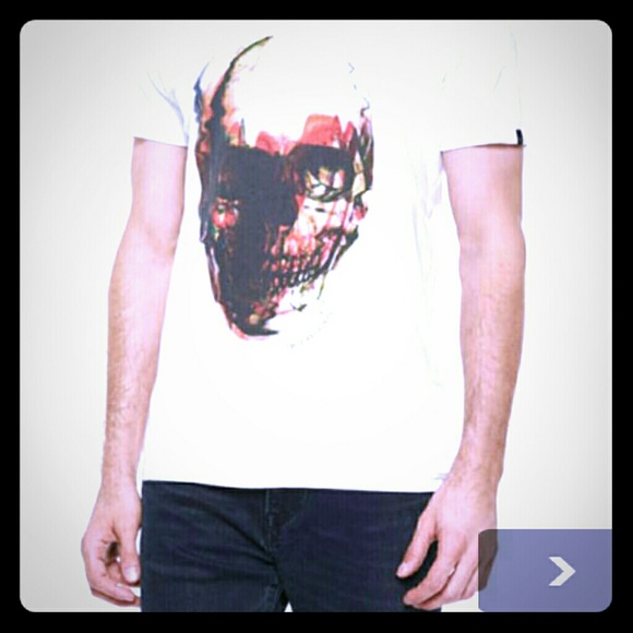 Authentic True religion men t-shirt