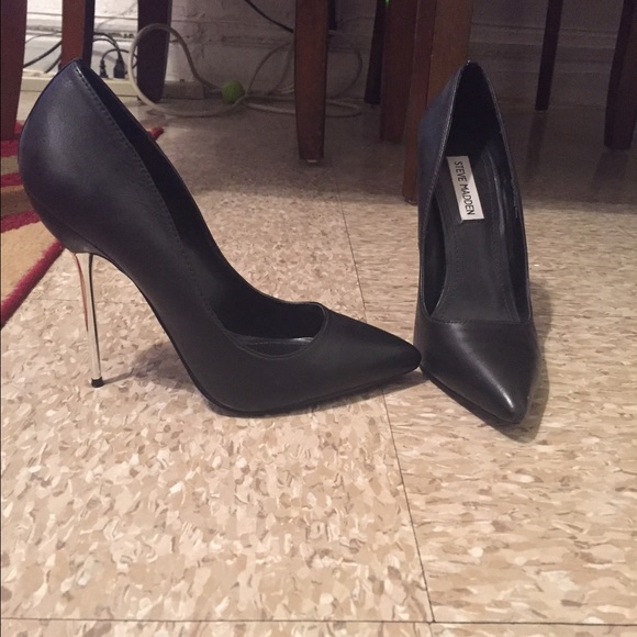 Sold - Picture 3 of 3