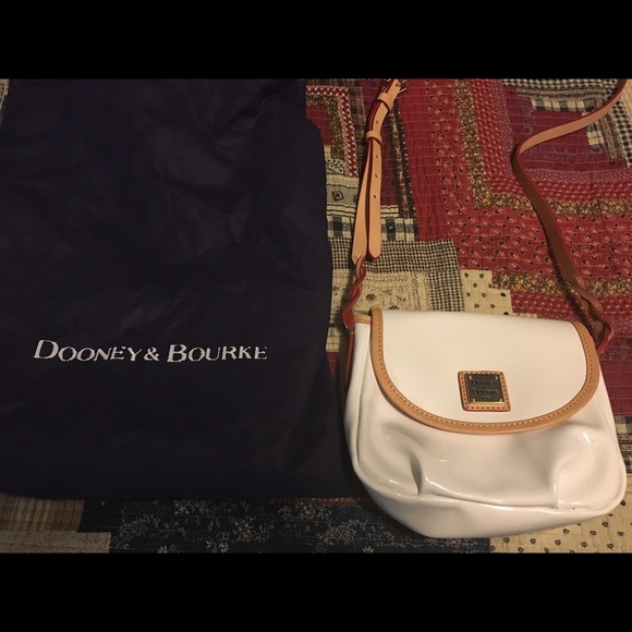 White Dooney & Bourke cross-body purse NWOT.