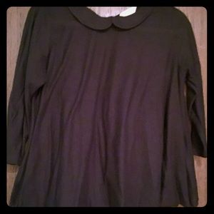 Short navy blue baby doll top.