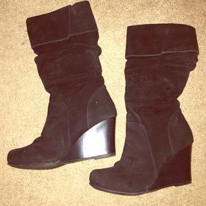 Wedge boots