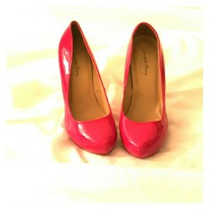 Red Patent leather Pump