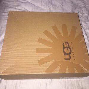 Bailey Button Grey Uggs