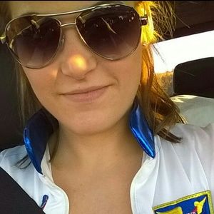 Meet your Posher, Brandi