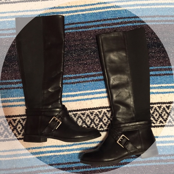SOLD • Black Boots •