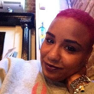 Meet your Posher, Pheona