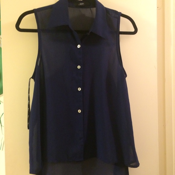✂️LAST CALL✂️ Hi-Lo Sleeveless Top