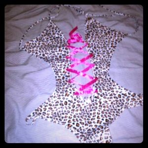 NWOT Leopard and hot pink lingerie