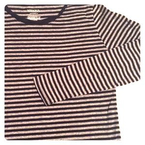Long sleeve striped t-shirt