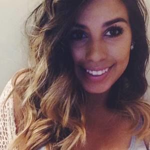 Meet your Posher, Ariana