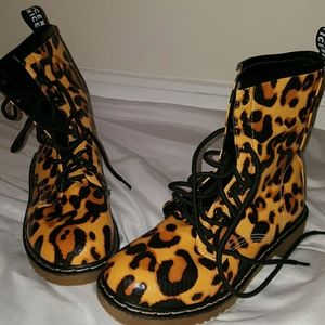 NEVER WORN- CHEETAH COMBAT BOOTS
