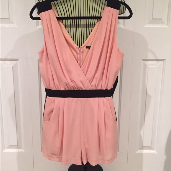 Forever 21 Pants - Forever 21 pink and black romper
