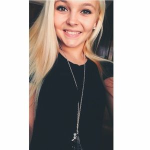 Meet your Posher, Haley