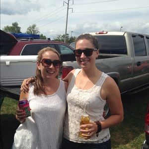 Meet your Posher, Tori