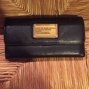 Marc Jacobs Continental Wallet