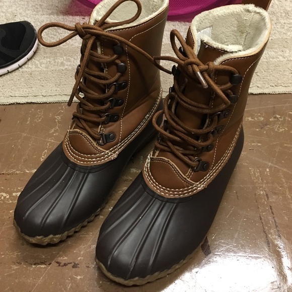 Ll bean look alike duck boots