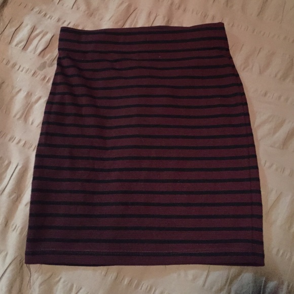 Striped pencil skirt