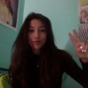 Meet your Posher, Caroline